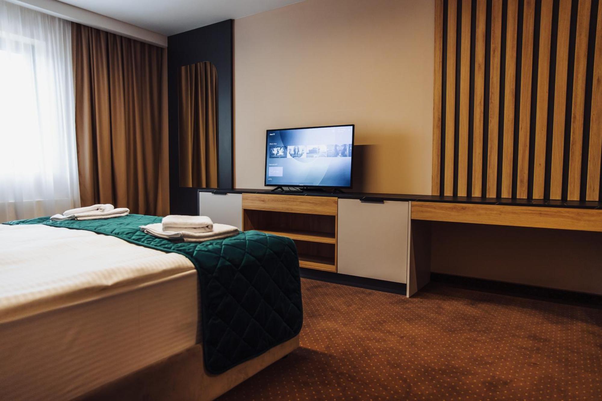 Lukavica Hotel Brcko Gas Sarajevo חדר תמונה