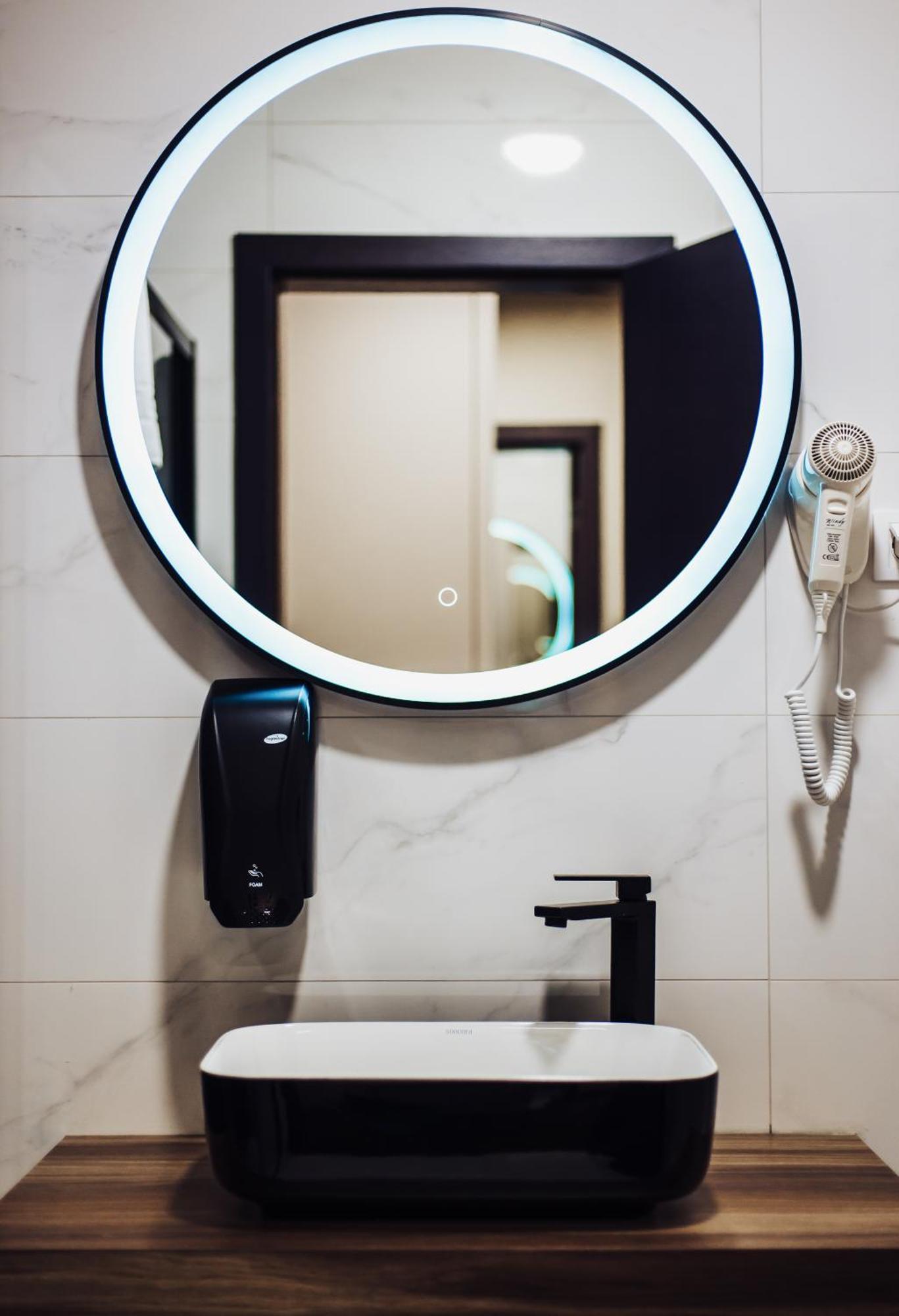 Lukavica Hotel Brcko Gas Sarajevo מראה חיצוני תמונה