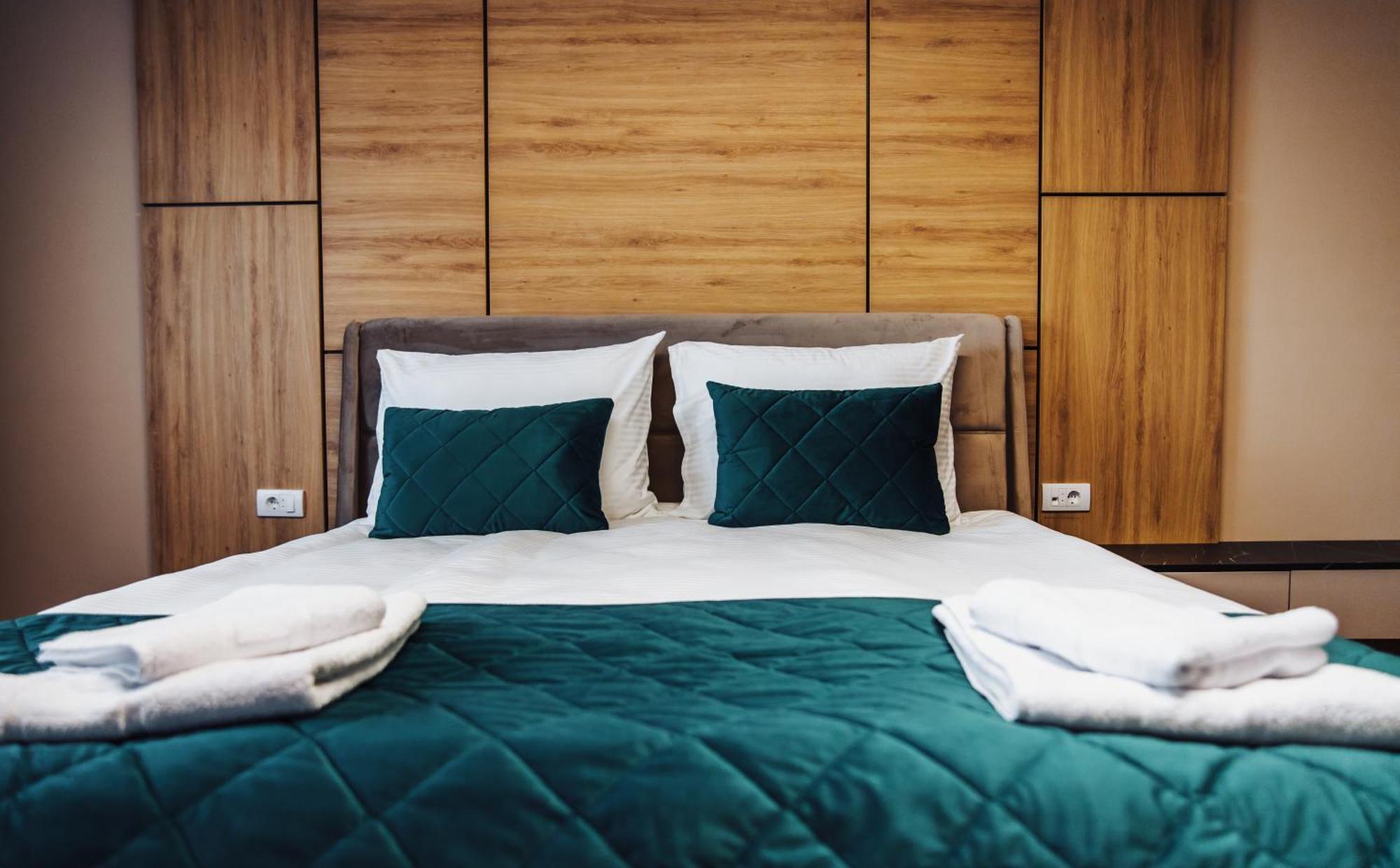 Lukavica Hotel Brcko Gas Sarajevo מראה חיצוני תמונה