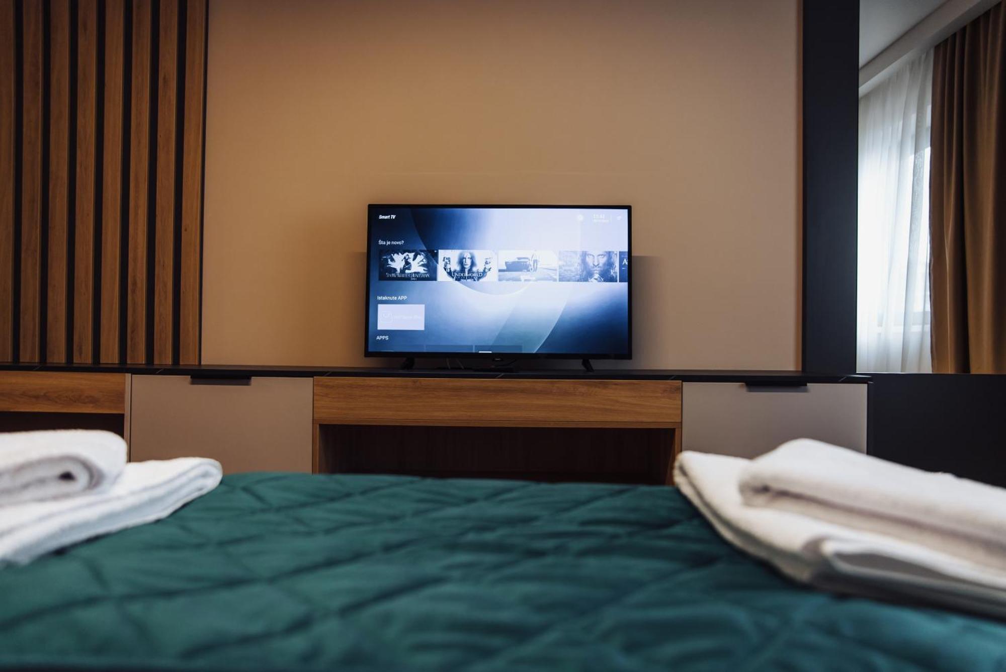 Lukavica Hotel Brcko Gas Sarajevo מראה חיצוני תמונה