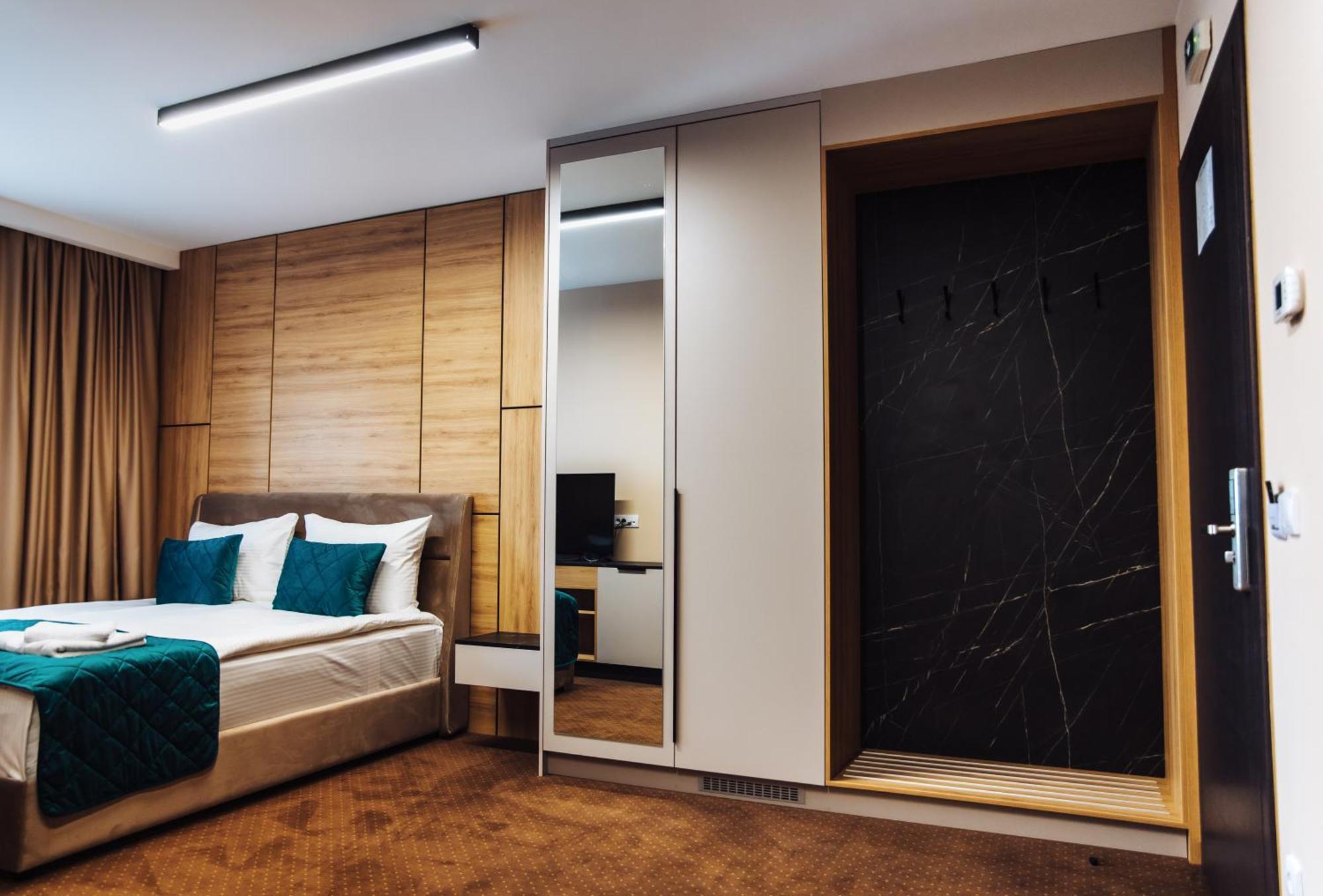 Lukavica Hotel Brcko Gas Sarajevo מראה חיצוני תמונה